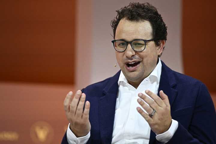 Anthropic CEO Dario Amodei Takes Subtle Shots at OpenAI, Google Amid AI Race Frenzy