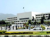 National Assembly limits secretariat posts, introduces merit