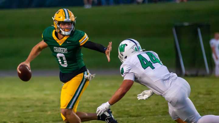 Crest football's Ely Hamrick on signing with University…