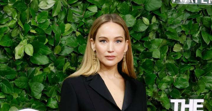Jennifer Lawrence Commits to Leg-Forward Dressing at the 2025 Gotham Awards