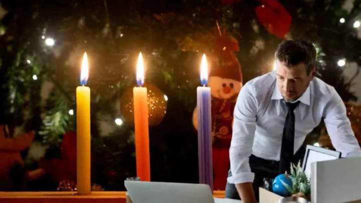 Festivo del 8 de diciembre: ¿Cuánto deben pagarle si trabaja el Día de las Velitas?