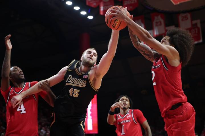 Deadspin | Trey Kaufman-Renn leads No. 1 Purdue past Rutgers in Big Ten opener