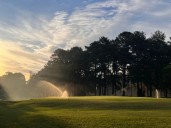 Tacurú Social Club abre sus puertas: clases de golf gratuitas para toda la comunidad