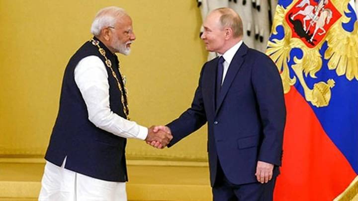 Big Push For Arctic Shipbuilding As Putin Visits India World News