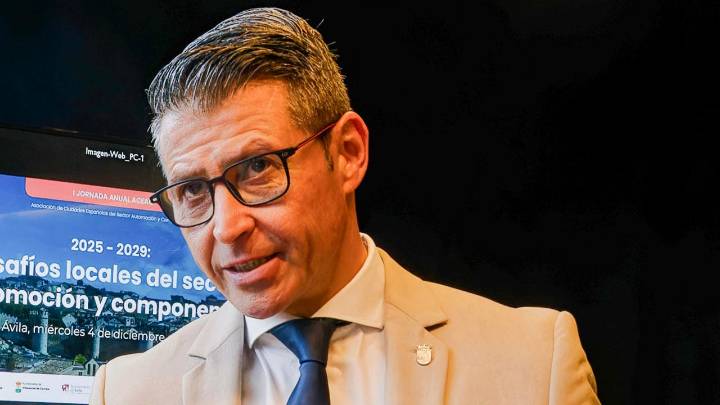 Toni González dimite como vicesecretario del PSOE en Valencia pero sigue como alcalde de Almussafes