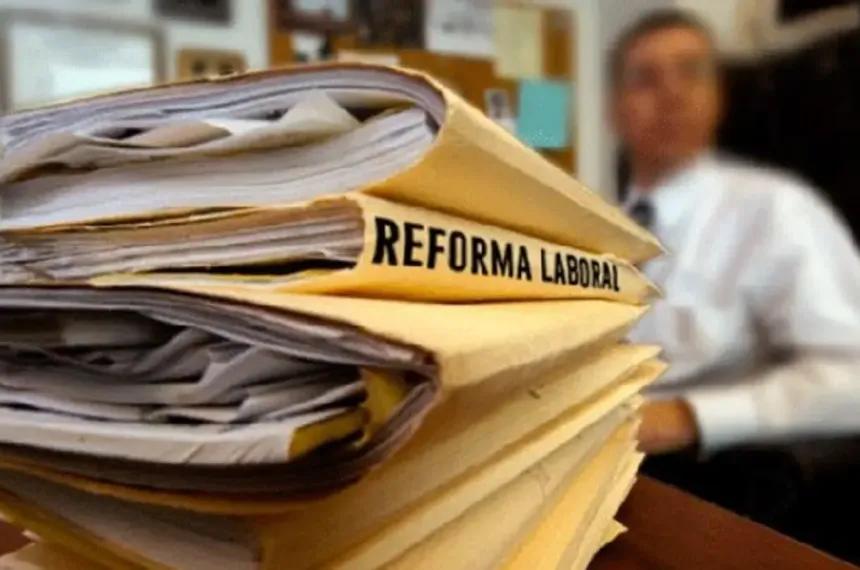 Reforma Laboral: recortes en Indemnizaciones y rebaja de aportes patronales