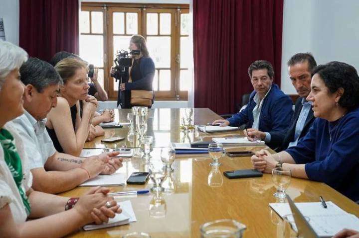 Gobierno presentó una nueva propuesta salarial a los gremios ATE y UPCN