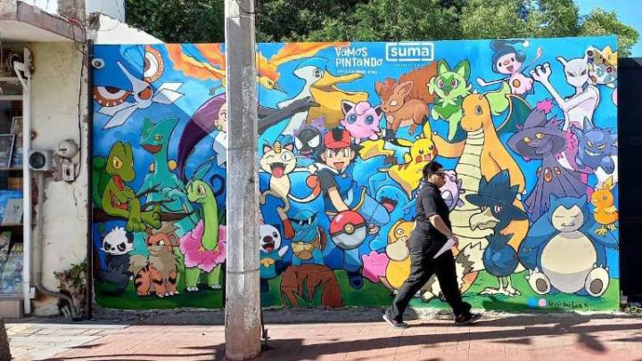 Plasman pasión de los monstruos de bolsillo en el corredor coreano en el Centro de Culiacán