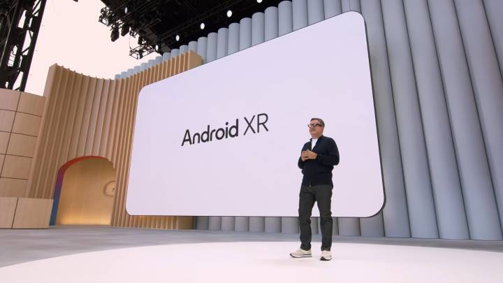 Google’s big XR push kicks off with three different types of smart glasses