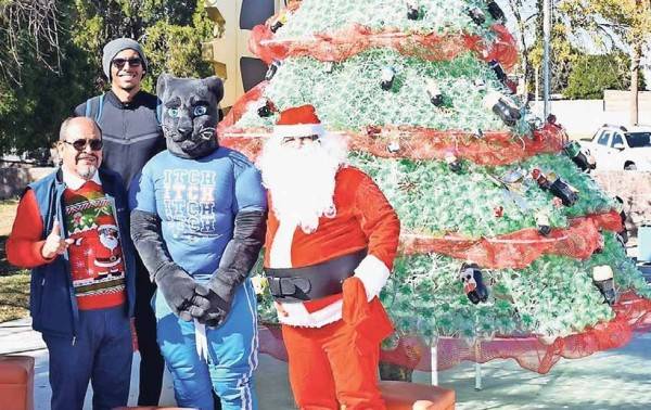 Enciende ITCH árbol navideño en favor del medio ambiente