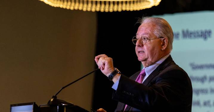 Proponen impulsar una “libertad económica total”