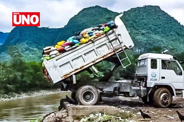 Gobierno promulga ley que castiga con hasta seis años de cárcel arrojar residuos sólidos en ríos