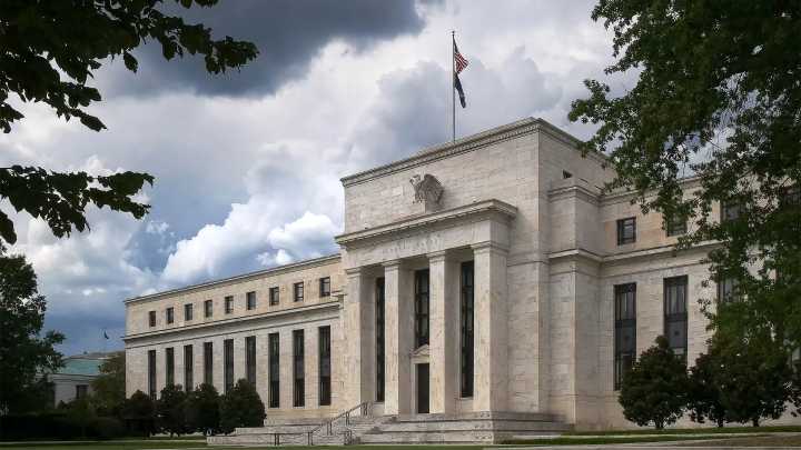 Fed’s favorite inflation indicator stayed elevated in September as spending weakened