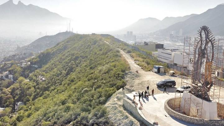 Esta es la Virgen de Guadalupe de 12 metros que 'vigila' Monterrey; ¿ya la viste?