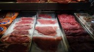 Mexicanos consumirán menos carne en 2026 por alza de precios