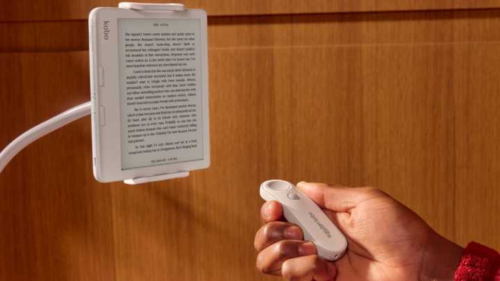 The Kobo remote is finally here — buy it alongside the discounted Kobo Libra Colour