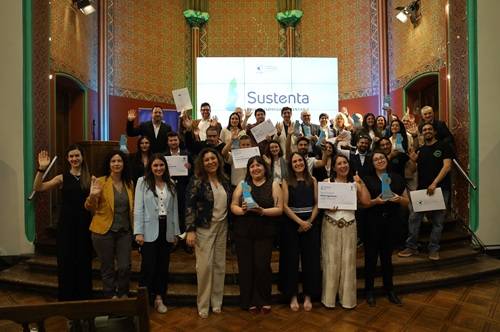 Caja La Araucana recibe Premio Sustenta 2025 por avances en su gestión sostenible