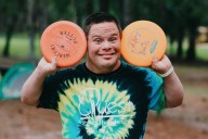 Maxwell: 16 ways to help others this holiday season