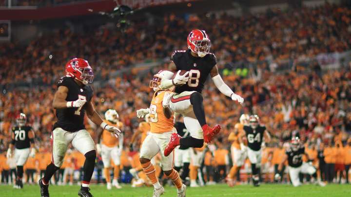 Thursday Night Football: Kyle Pitts leads Falcons to 14