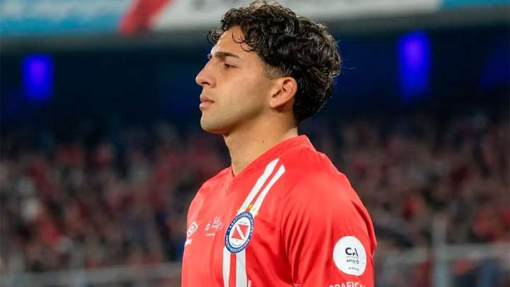 El picante posteo de López Muñoz tras la derrota ante Boca: "A los boludos que dudan de mí, que les vaya bien"