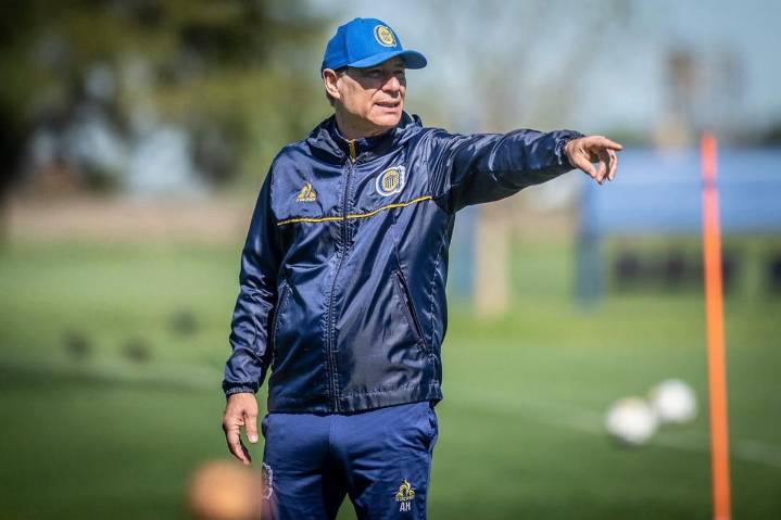 Sorpresa en Rosario Central: Ariel Holan dejó de ser el entrenador