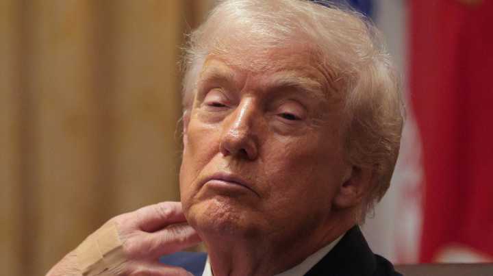 Jarring Footage Of Donald Trump Makes Health Decline Gossip So Much Worse