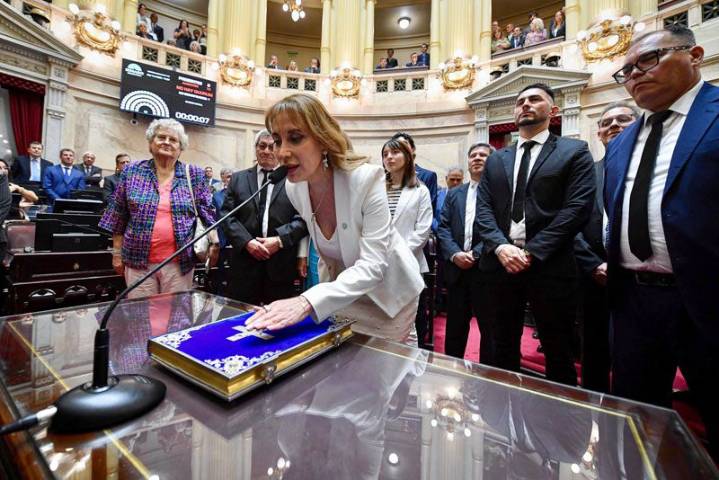 Servini ordenó custodia policial para la senadora López