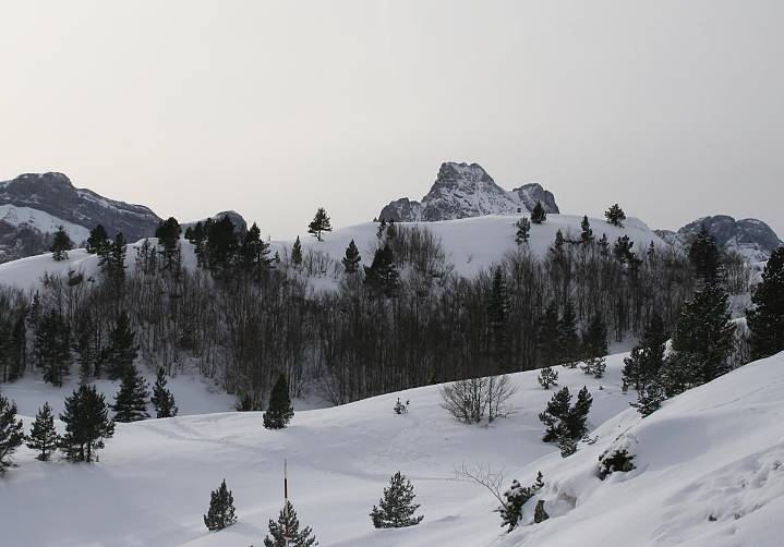 Rescatado en helicóptero un esquiador de montaña de Bergara en Huesca
