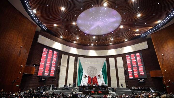 Posponen para el próximo año discusión para adelantar a 2027 la revocación de mandato presidencial