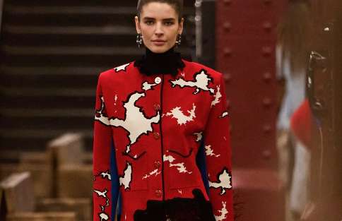 El lujo baja al metro: Chanel sorprende con un show sin jerarquías en Nueva York