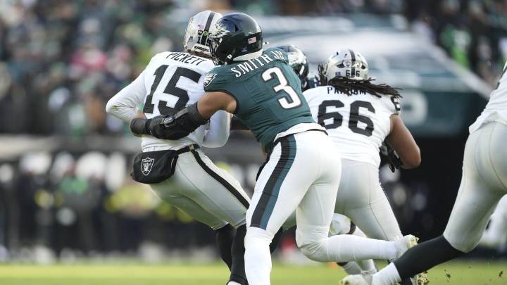 Eagles' defense hold Raiders to only 75 yards