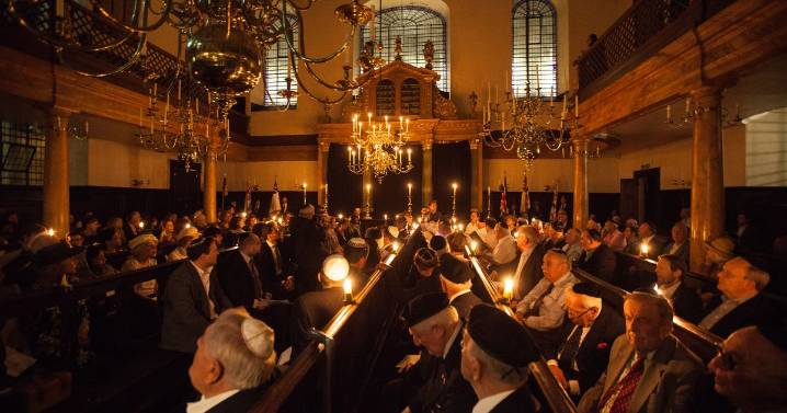 Developer who had plans refused for 43-storey tower by historic London synagogue withdraws appeal