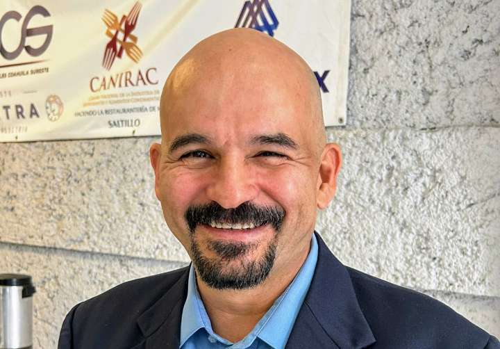 Circulan dólares y billetes falsos en Saltillo, alerta director de la Canaco