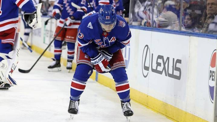 Rangers shake up five-forward power play, make Mika Zibanejad point man