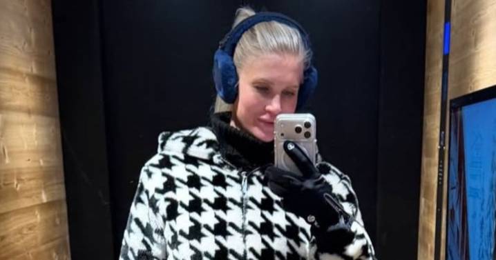 Los detalles del look retro-chic de Daniela Christiansson para disfrutar de una escapada a la nieve con Maxi López