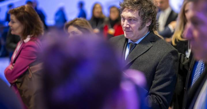 El Gobierno regulará los fondos de despido y espera un gesto de las Obras Sociales