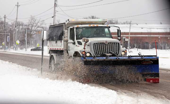 Cleveland issues snow emergency parking ban as winter storm approaches