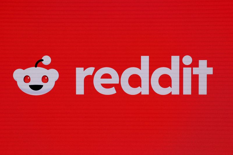 Reddit begins testing verified profiles to boost transparency