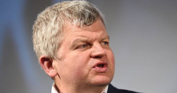 Red flag signs of skin cancer after Adrian Chiles finds 'thing' on his shoulder