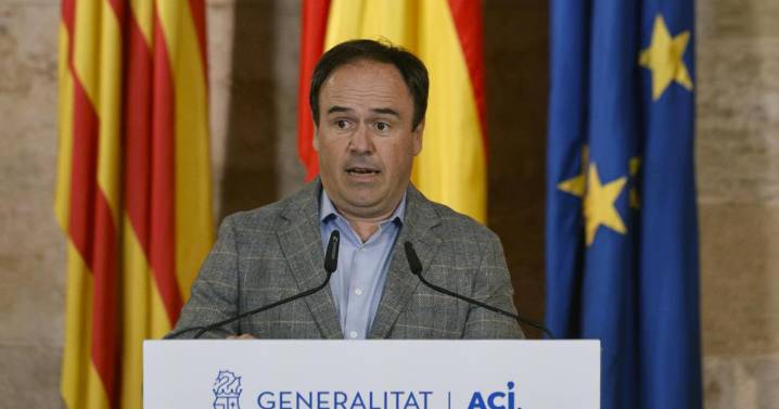 Pérez Llorca apuesta por un Consell continuista con tres vicepresidencias y Barrachina de portavoz