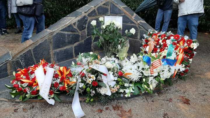 Hoy se cumplen 35 años del asesinato por ETA de seis policías nacionales en Sabadell que iban a bordo de una furgoneta sin blindaje