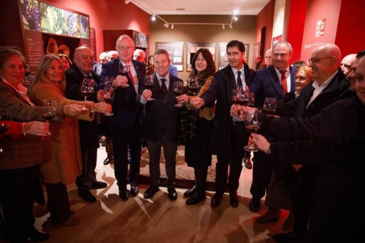 García-Page avanza el pago en diciembre de otros 150 millones de euros de la PAC e insiste en “seguir peleando” por estos fondos en Europa El presidente regional, Emiliano García-Page, ha adelantado q