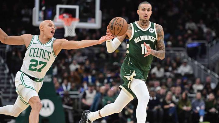 Bucks’ Kyle Kuzma savagely shades Jaylen Brown while shooting FTs