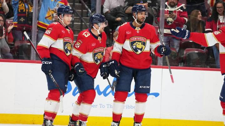 The '6-7' craze has found the Florida Panthers. They celebrated it with a 7