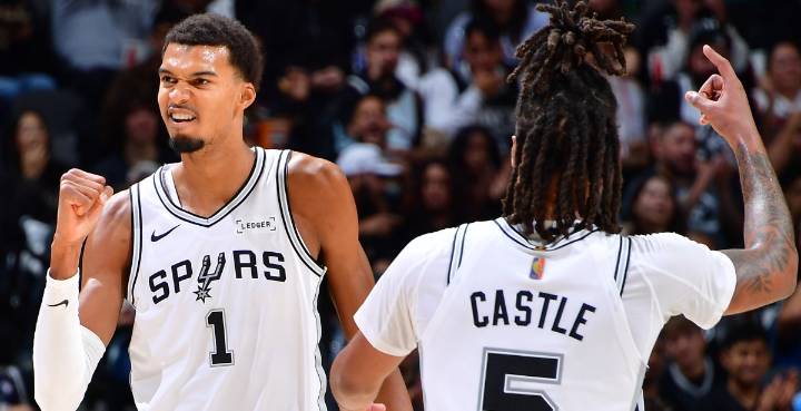 A healthy, evolving Spurs team should scare the rest of the NBA