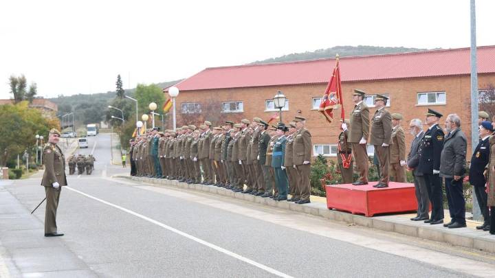 Y ya van 61 años, el Cefot sopla sus velas: “Desde Cáceres hemos transformado a jóvenes en soldados de España”