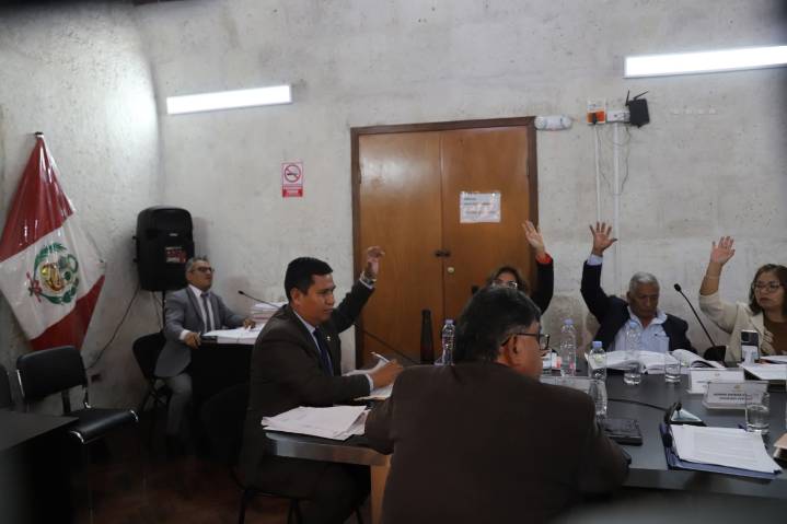 Consejeros aprobaron conformación de dos comisiones investigadoras para indagar presuntos ilícitos en la gestión regional