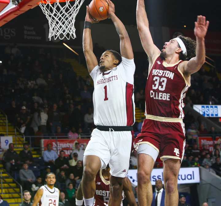 Daniel Hankins-Sanford, K’Jei Parker lead UMass men’s basketball past Florida State