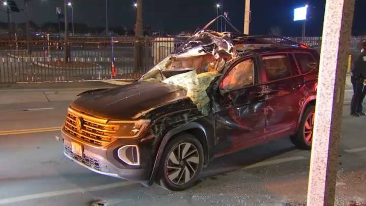 Dorchester crash closes Freeport Street