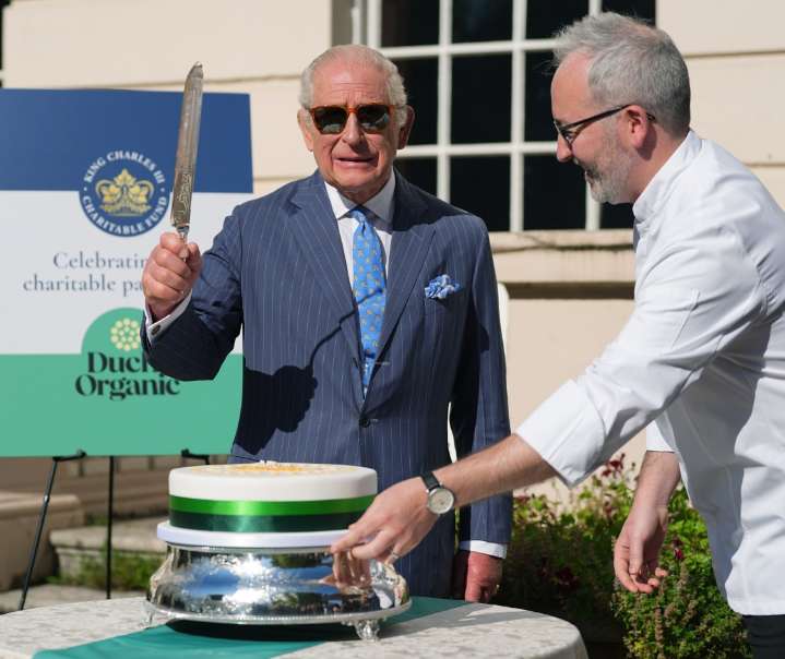 Cele|bitchy | Jobson: King Charles will not visit the Sussexes in Montecito next year